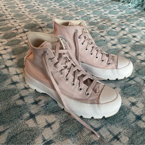 Converse Women's Light Pink High-Top Sneakers - Picture 1 of 8